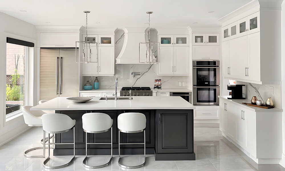 Kitchen Cabinet with Lacquer Finish Durable Structure Spacious Storage for Functional Kitchens