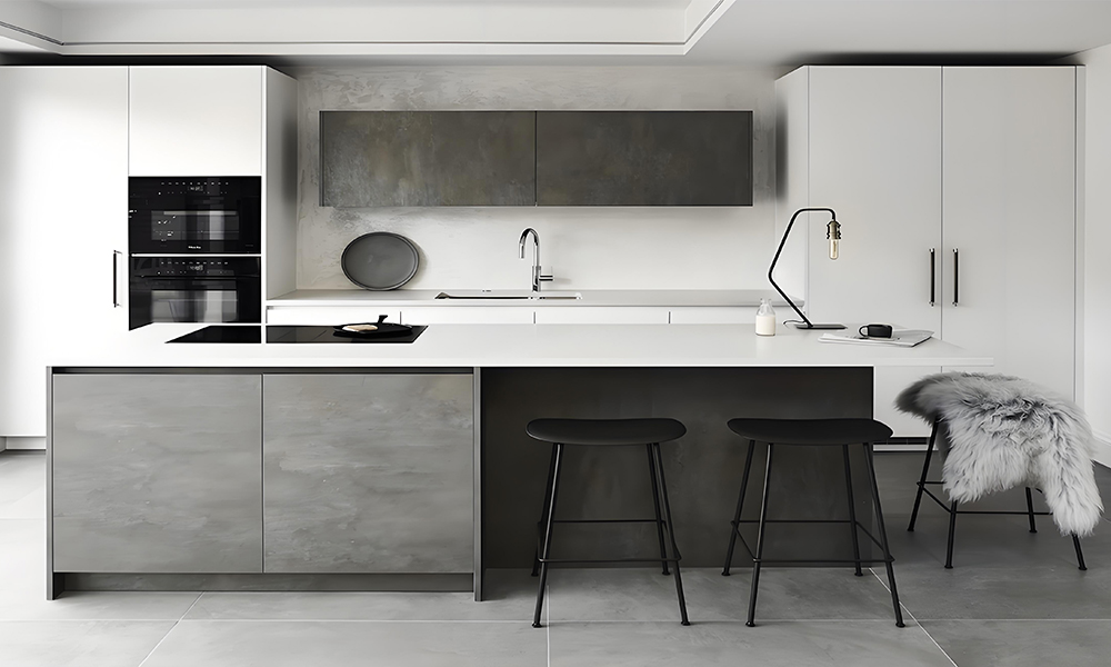 Modern Kitchen Cabinet Fingerprint Resistant Lacquer Finish Functional Design Spacious Storage No-Slam Drawers for Urban Homes
