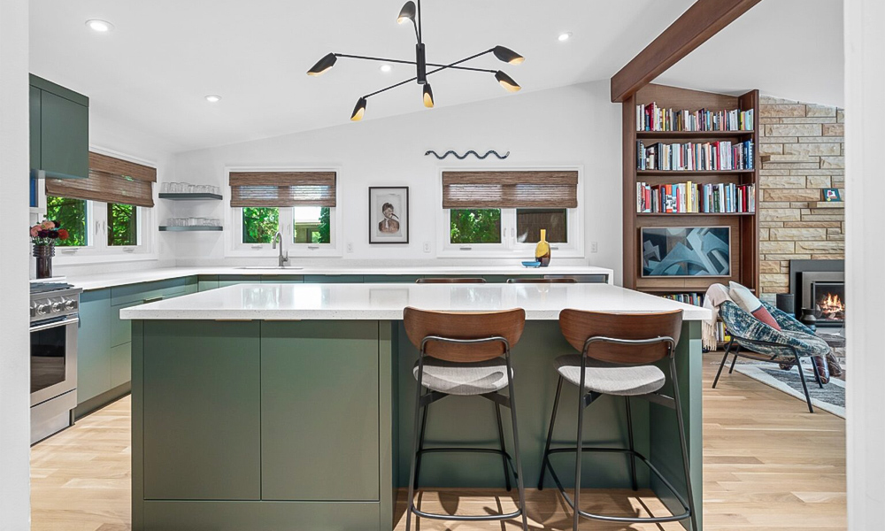 Kitchen Cabinet Contemporary Design Functional Layout Long-lasting Material Low-VOC Plywood Cabinets for Modern Homes